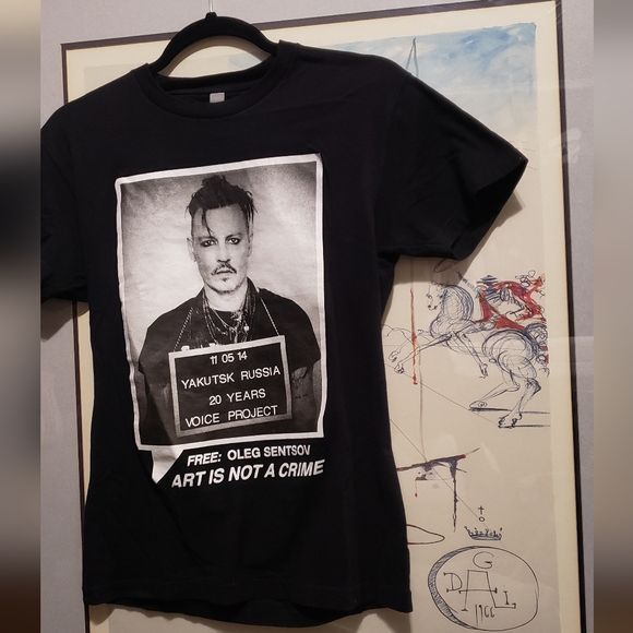 Johnny Depp - The Voice Project T-shirt size Xsmall - Picture 1 of 6